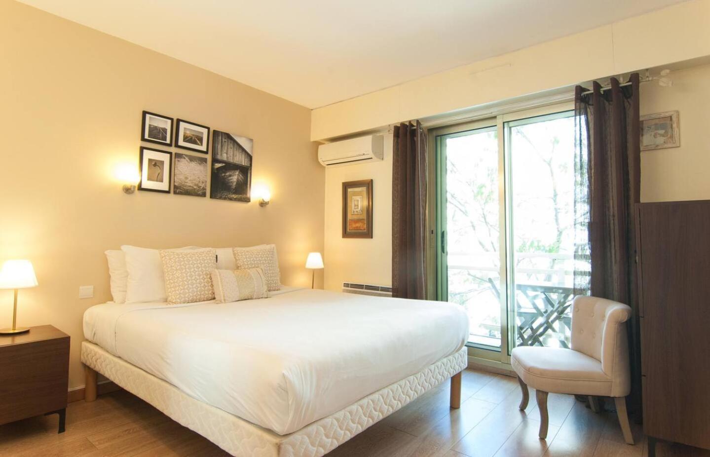 Elegant Apt W/2 Terraces/Mins To Beach & Shops 앙티브 외부 사진